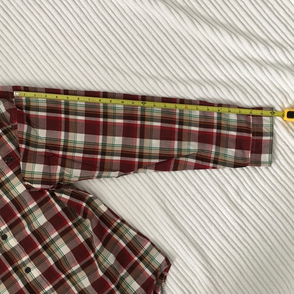 Patagonia Organic Cotton Red White Green Plaid Button Down Shirt Men's Size M - Picture 11 of 11